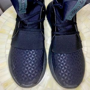Adidas, Tubular Defient Sneakers
